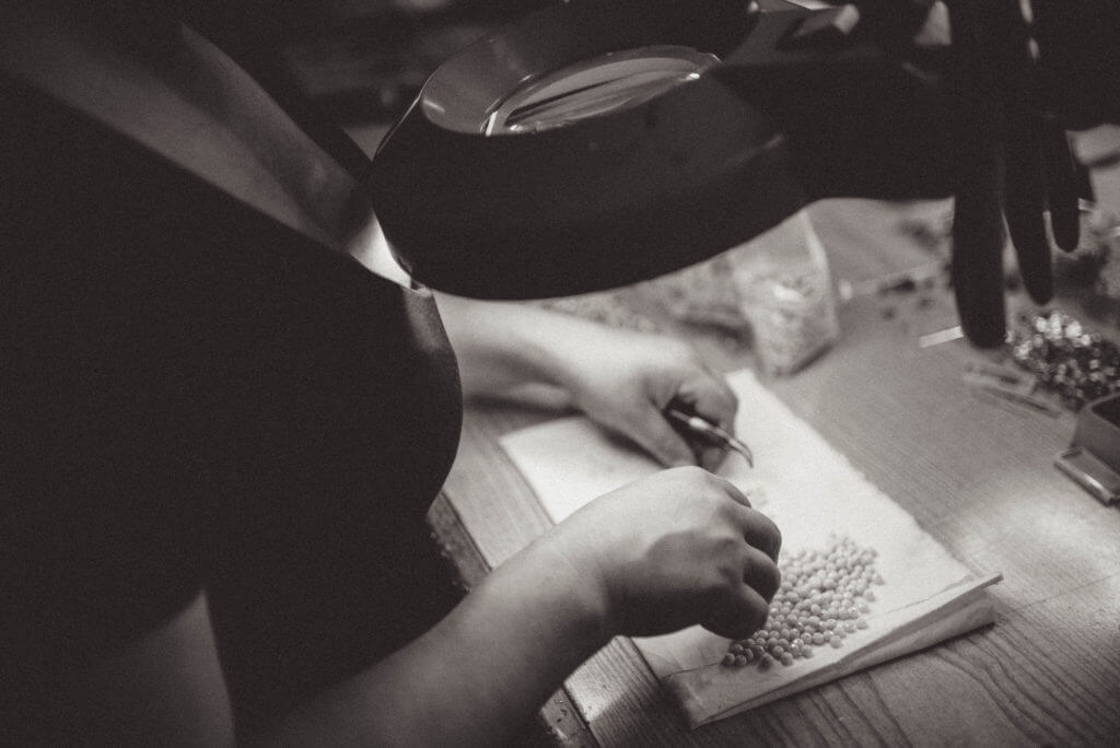 計算された優雅さ、ラインと色のハーモニー